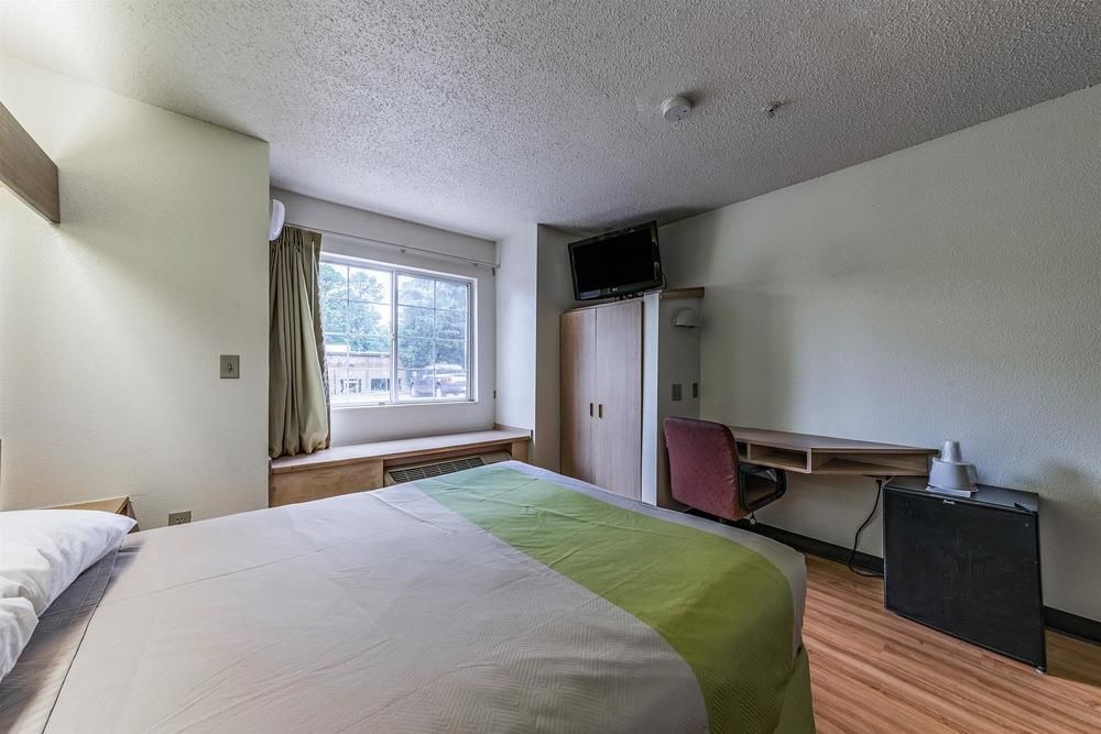 MICROTEL INN NORTH CHARLOTTE