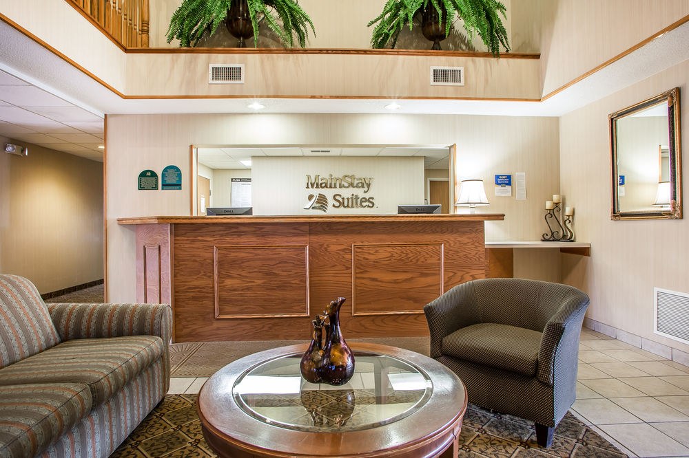 MAINSTAY SUITES photo 1