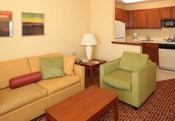 TOWNEPLACE SUITES CLEVELAND STREETSBORO photo 3