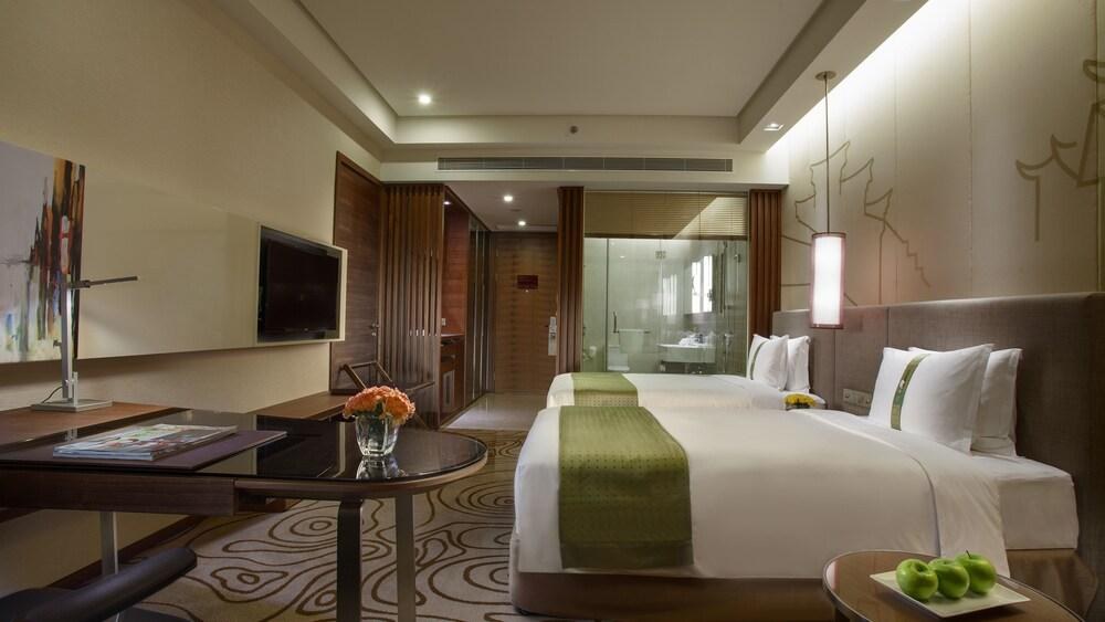 Holiday Inn Shanghai Hongqiao photo 3