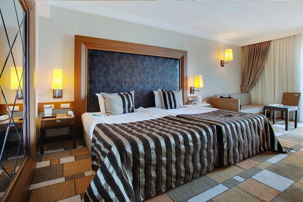 RIXOS SUNGATE HOTEL photo 4