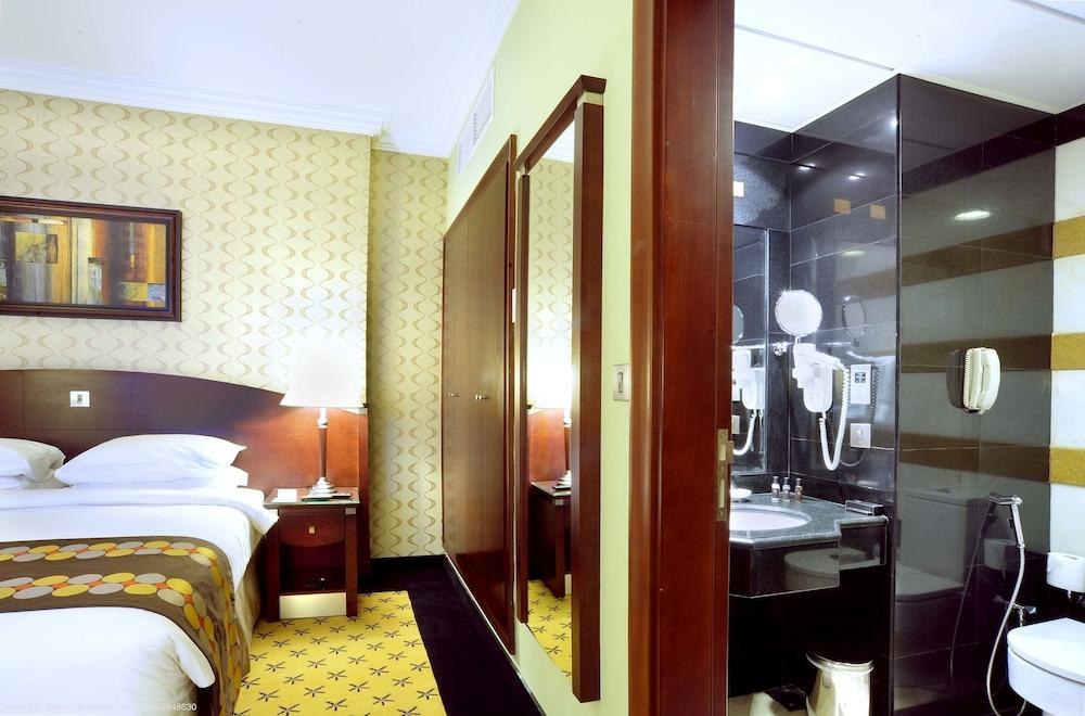 LEADER AL MUNA KARIM photo 2