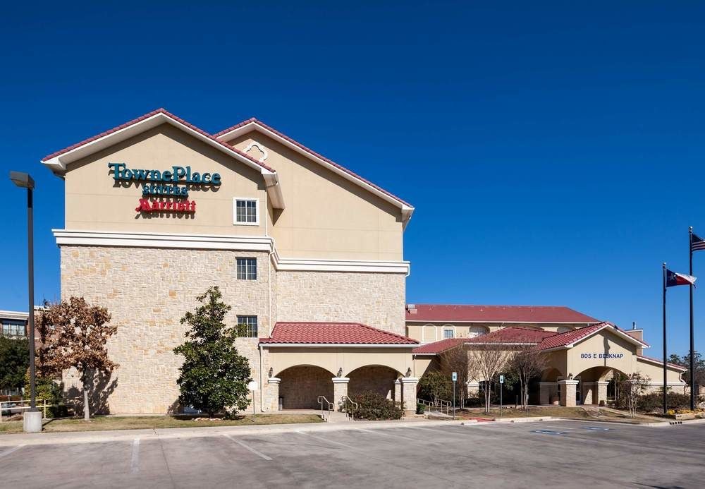 TOWNEPLACE SUITES FORT WORTH DOWNTOWN photo 1