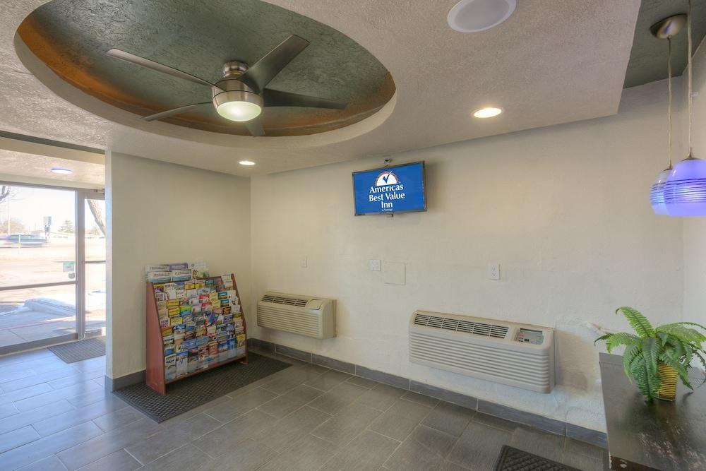 AMERICAS BEST VALUE INN AMARILLO EAST/GRAND STREET photo 3