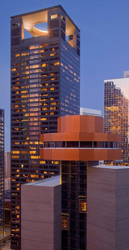 HYATT REGENCY HOUSTON photo 2