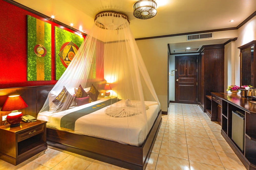 TANAWAN PHUKET HOTEL