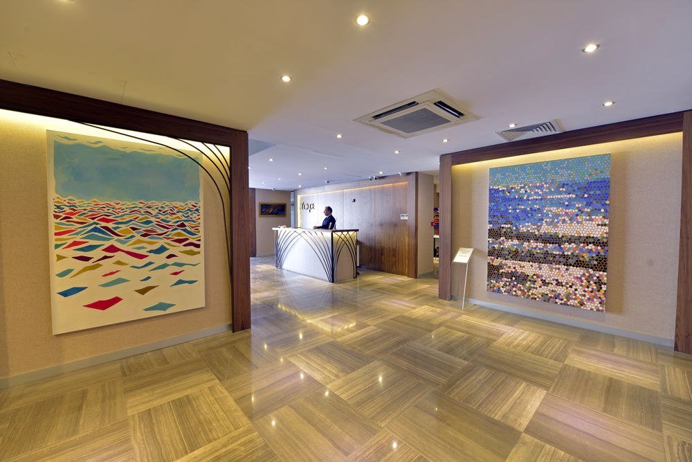 LONDE BUSINESS SUITES photo 2