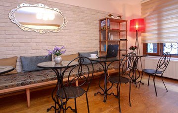 THREE APPLES SUITES photo 4