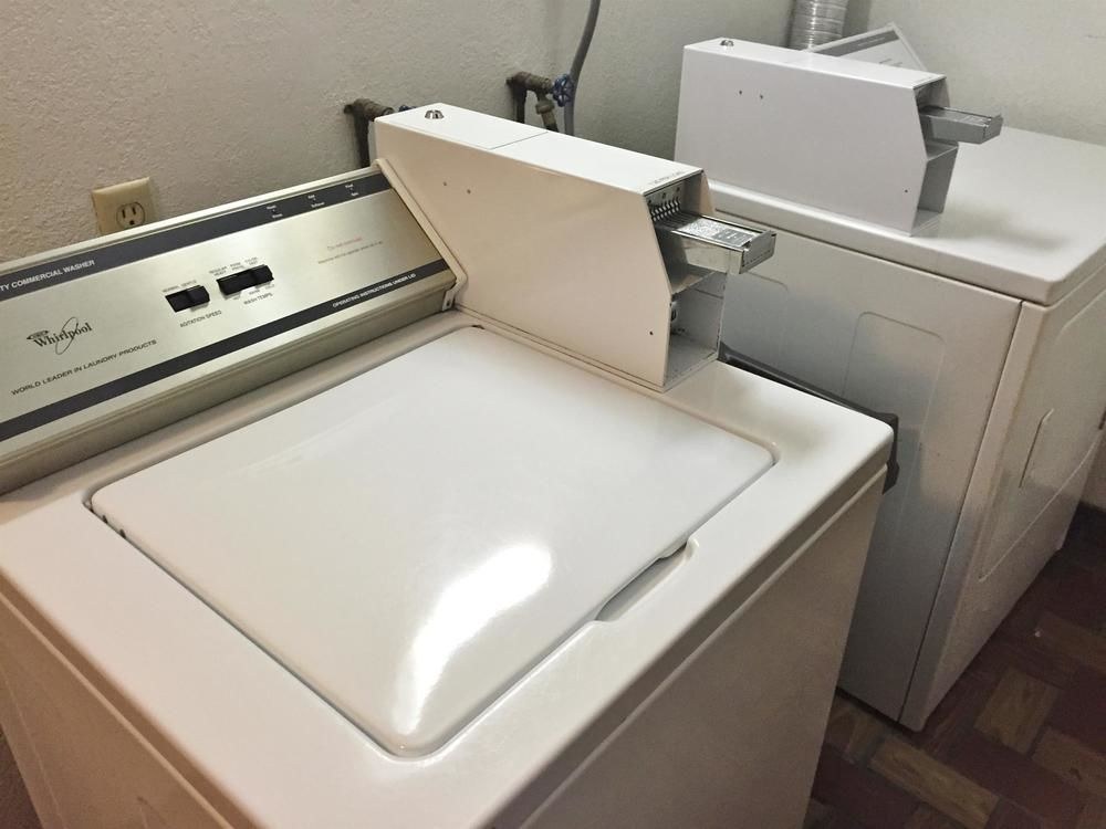 AMERICAS BEST VALUE INN photo 1