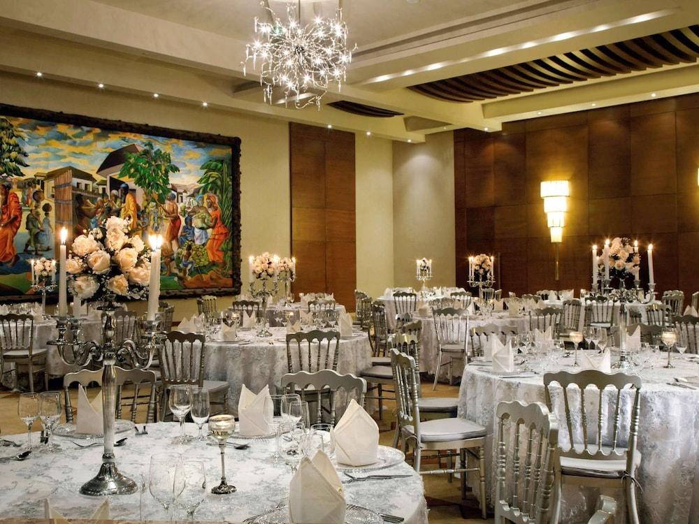 MOVENPICK AMBASSADOR HOTEL ACCRA photo 4