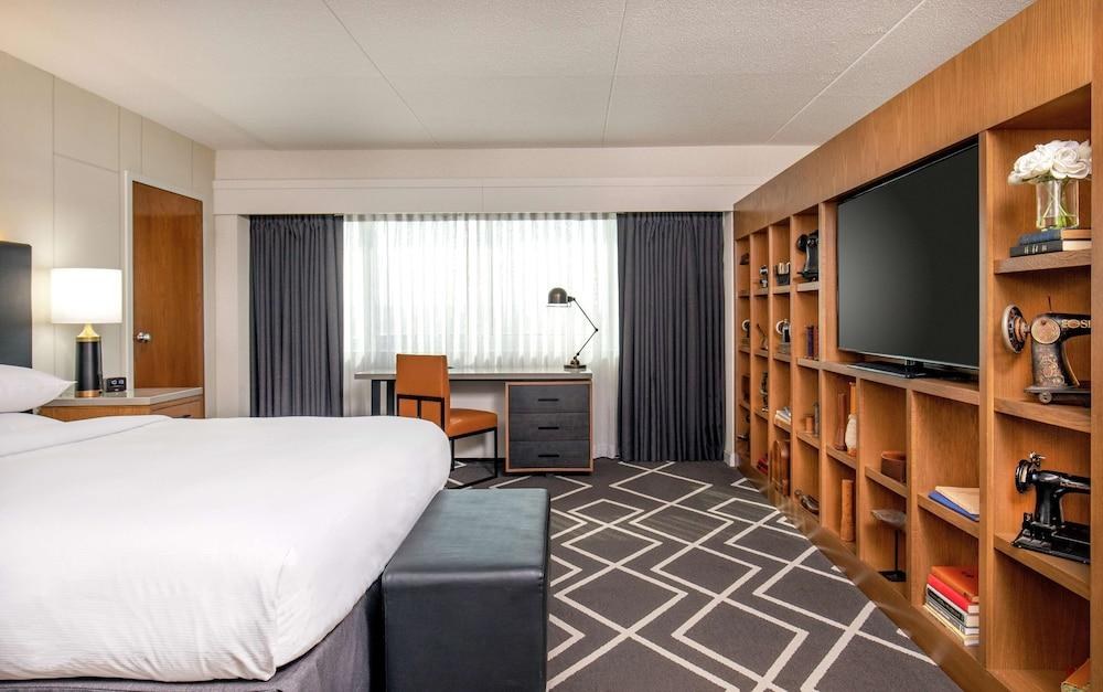Hilton Boston Woburn photo 2