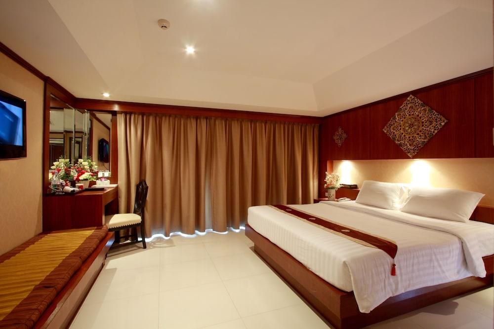 RAYABURI HOTEL PATONG photo 4