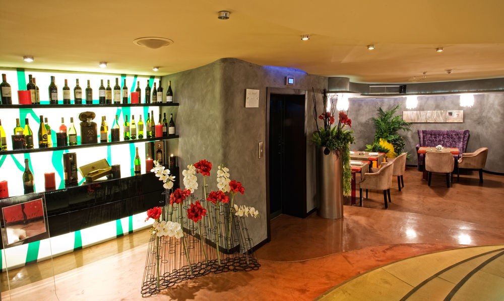 LES FLEURS BOUTIQUE HOTEL photo 1