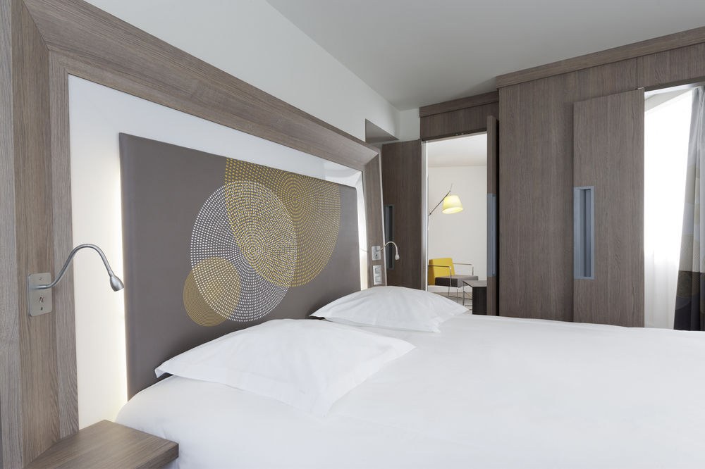NOVOTEL LYON CONFLUENCE photo 1