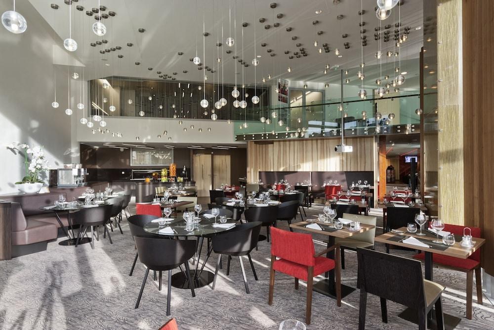 NOVOTEL LYON CONFLUENCE photo 4