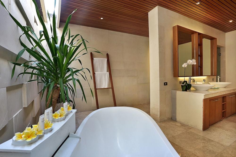 KUNTI VILLAS photo 2