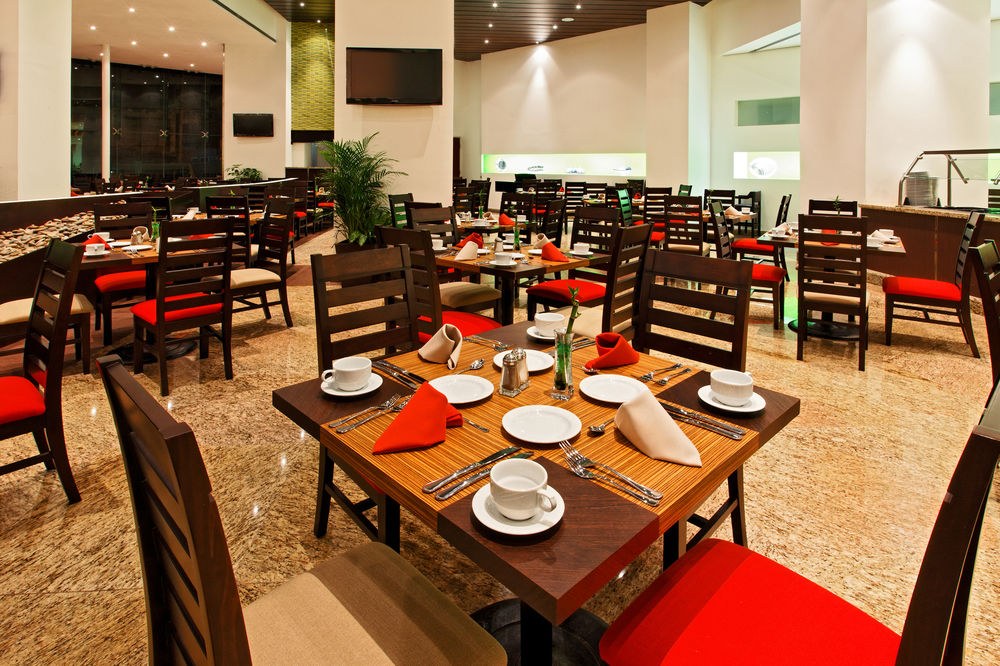 HOLIDAY INN MEXICO CITY-PLAZA UNIVERSIDAD photo 1