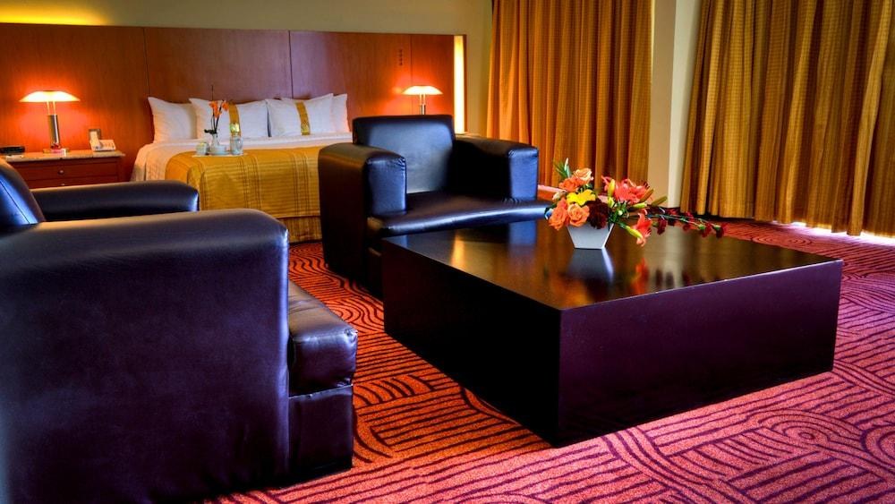HOLIDAY INN PUEBLA FINSA photo 2