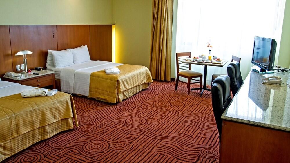 HOLIDAY INN PUEBLA FINSA photo 4
