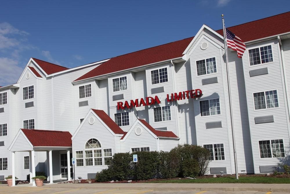 RAMADA LIMITED & SUITES BLOOMINGTON photo 3