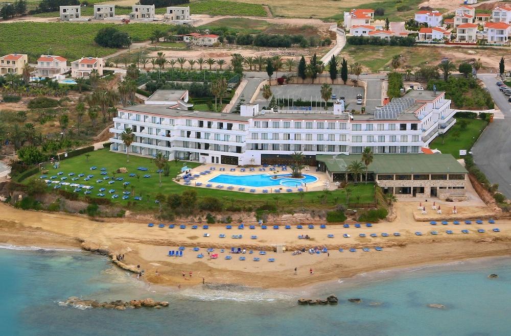 CORALLIA BEACH HOTEL & APTS photo 4