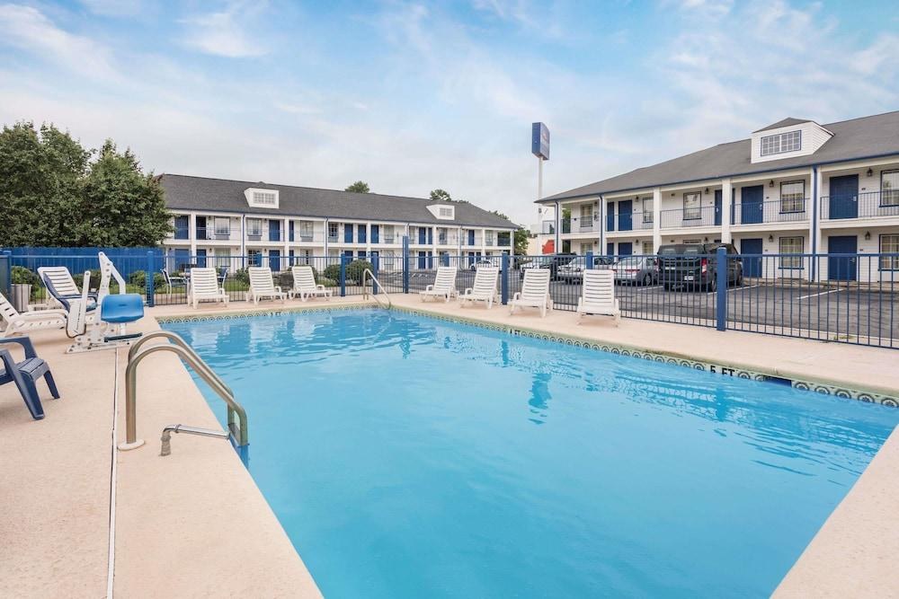 BAYMONT BY WYNDHAM MACON I-475 photo 1