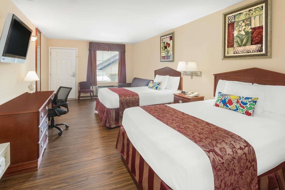 BAYMONT BY WYNDHAM MACON I-475 photo 3