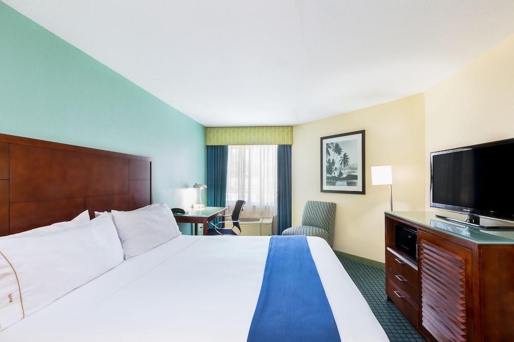 GreenTree Inn San Diego/Mission Bay photo 2