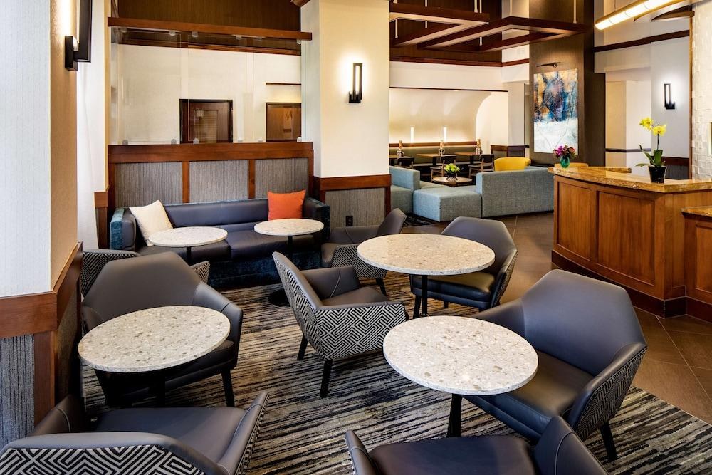 HYATT PLACE ATLANTA/ALPHARETTA/NORTH POINT MALL photo 2
