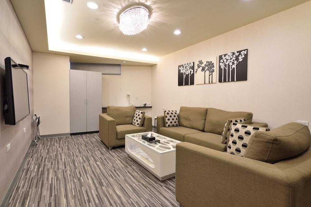 C U Hotel photo 3