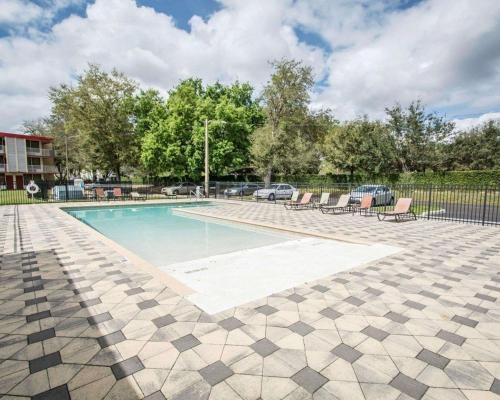 Green Palms Extended Stay photo 3