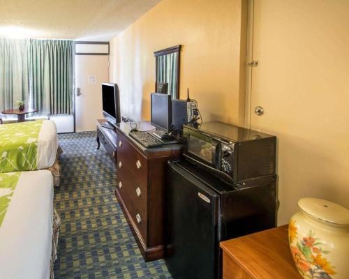 Green Palms Extended Stay photo 4