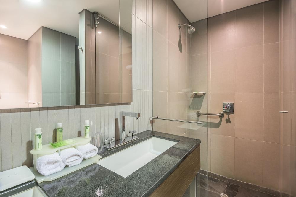 HOLIDAY INN EXPRESS BOGOTA photo 3