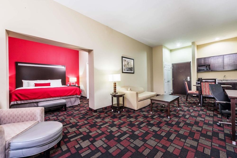 WINGATE BY WYNDHAM LAKE CHARLES CASINO AREA photo 3