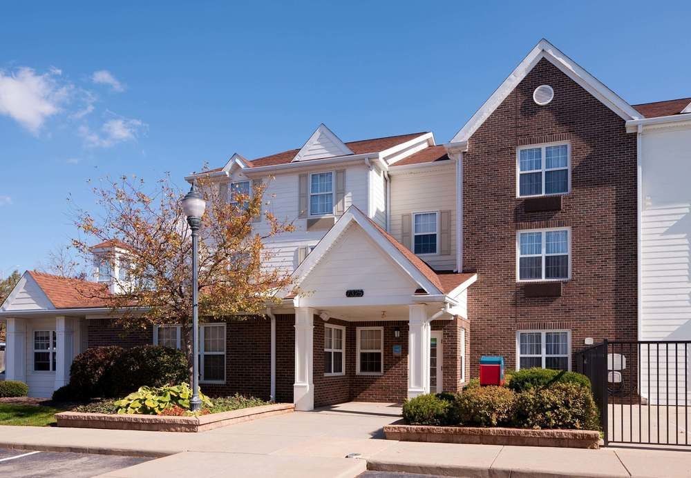 TOWNEPLACE SUITES CLEVELAND AIRPORT