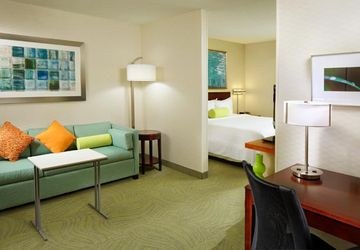 SPRINGHILL SUITES DES MOINES WEST photo 3