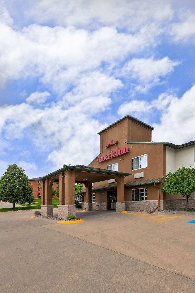 AmericInn by Wyndham Des Moines Airport photo 1