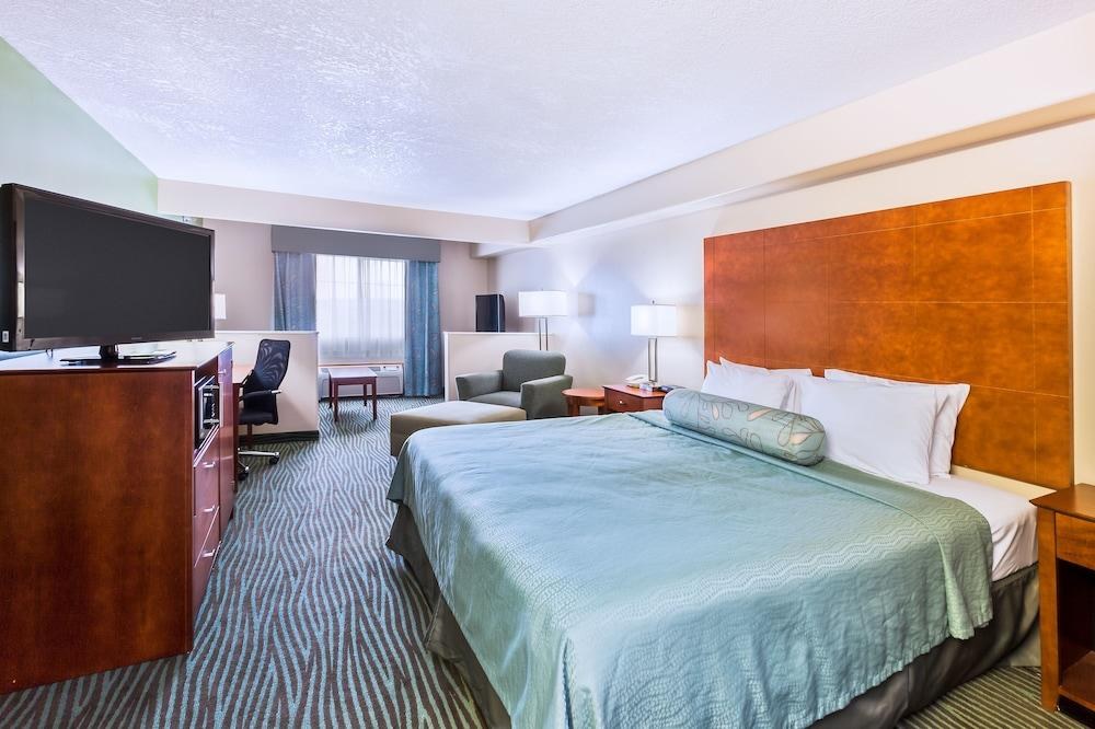 AmericInn by Wyndham Des Moines Airport photo 3
