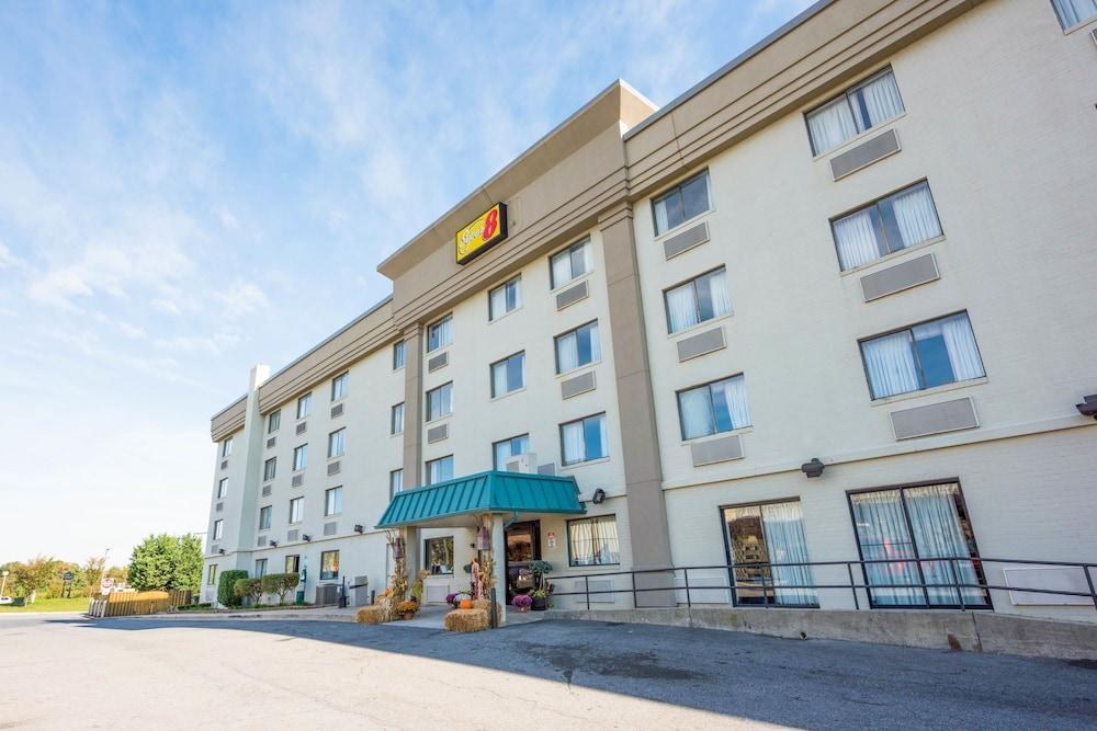 SUPER 8 BY WYNDHAM FREDERICK photo 2