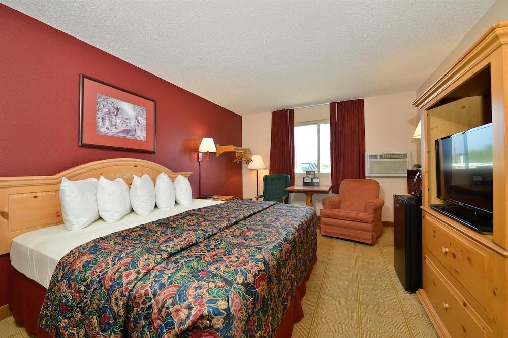 AMERICAS BEST VALUE INN DECATUR photo 3