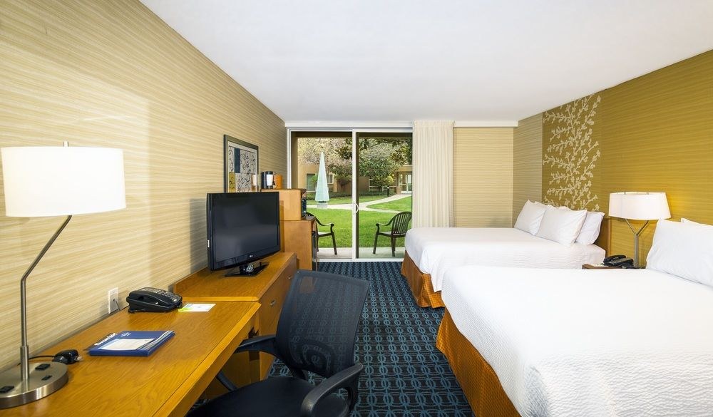 FAIRFIELD INN & SUITES SAN JOSE AIRPORT photo 3