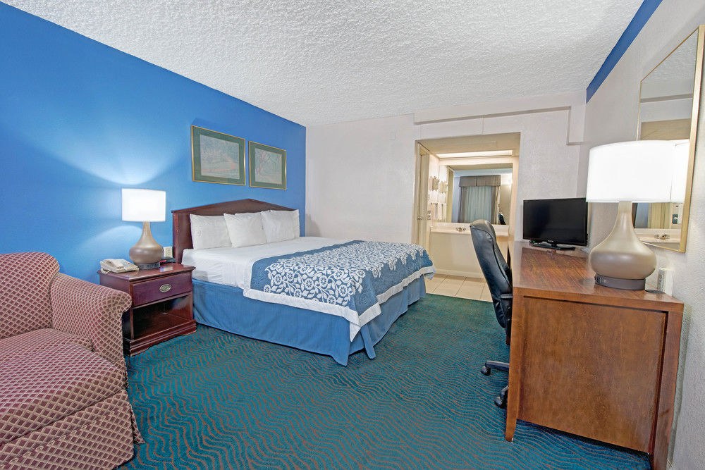 DAYS INN BY WYNDHAM ST. LOUIS LINDBERGH BOULEVARD