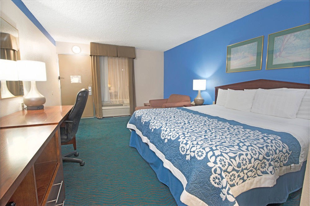 DAYS INN BY WYNDHAM ST. LOUIS LINDBERGH BOULEVARD photo 1