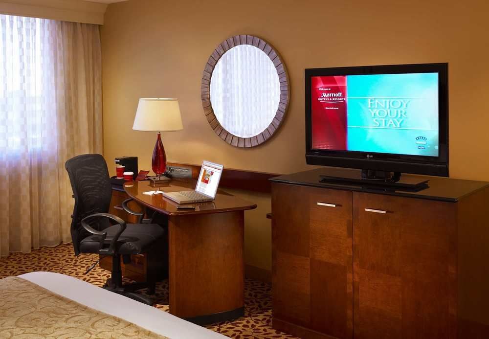 OVERLAND PARK MARRIOTT