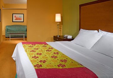 SPRINGHILL SUITES VIRGINIA BEACH OCEANFRONT photo 2