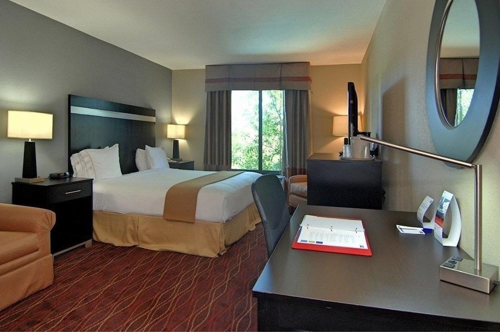HOLIDAY INN EXPRESS & SUITES AUSTIN SW - SUNSET VALLEY photo 3