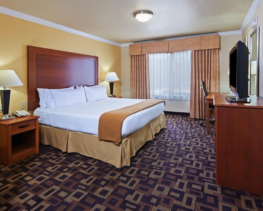 HOLIDAY INN EXPRESS & SUITES AUSTIN NW - LAKELINE photo 2