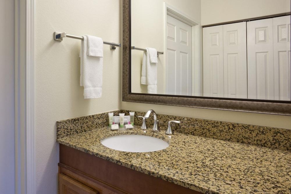 STAYBRIDGE SUITES MINNEAPOLIS-BLOOMINGTON photo 3