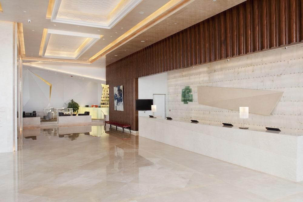 HOLIDAY INN BEIJING FOCUS SQUARE photo 2