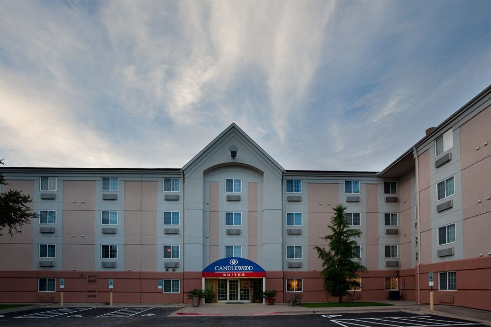 CANDLEWOOD SUITES ARBORETUM-NORTHWEST photo 1